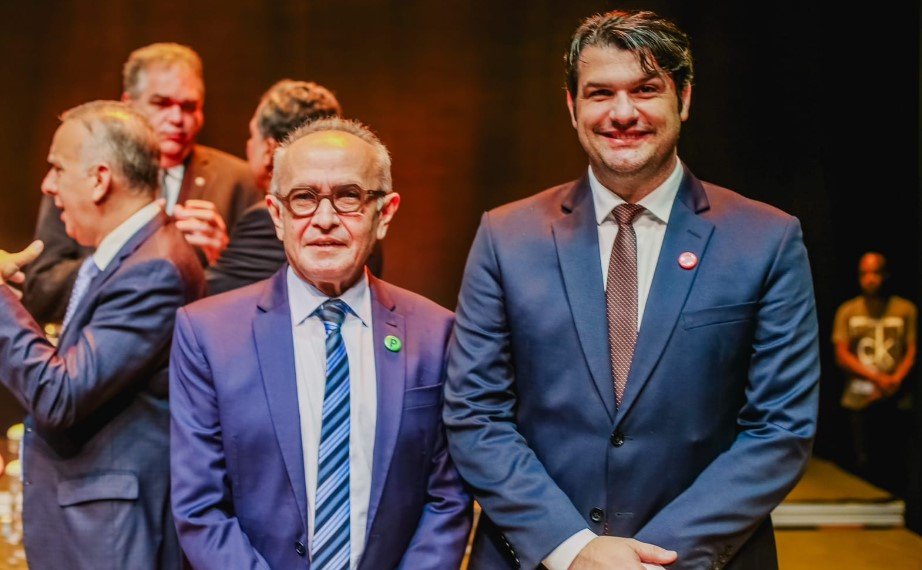 Cícero confirma Luís Ferreira na Saúde e anuncia criação de secretaria para causa animal