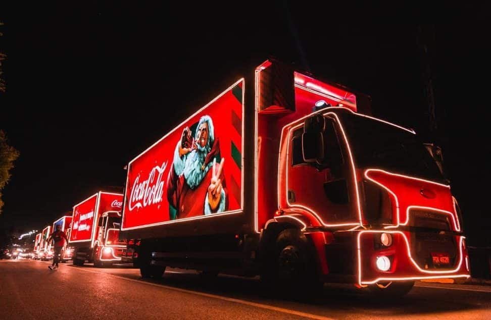 Caravana Iluminada da Coca-Cola percorre ruas de João Pessoa neste sábado