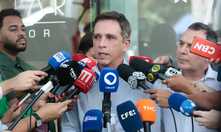 Atualização: Médico de Bolsonaro confirma traumatismo craniano leve