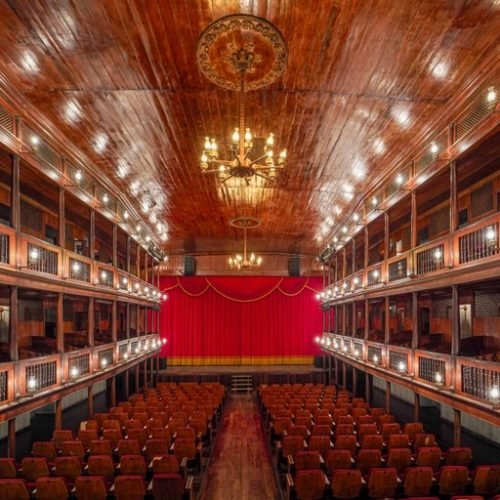 Teatro Santa Roza é reinaugurado nesta quarta-feira com programação artística; confira