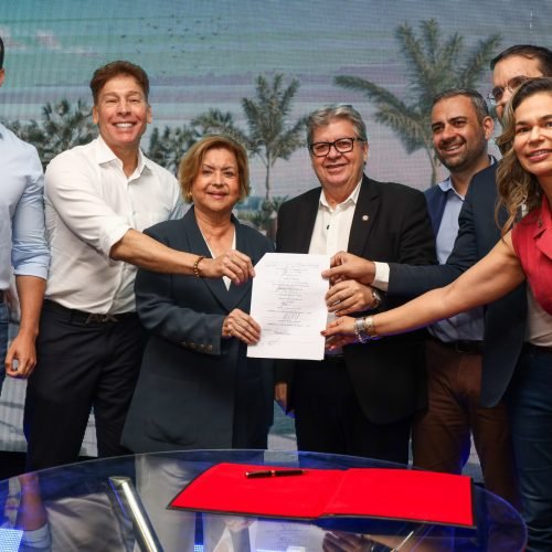 João Azevêdo formaliza instalação de mais um resort no Polo Turístico Cabo Branco