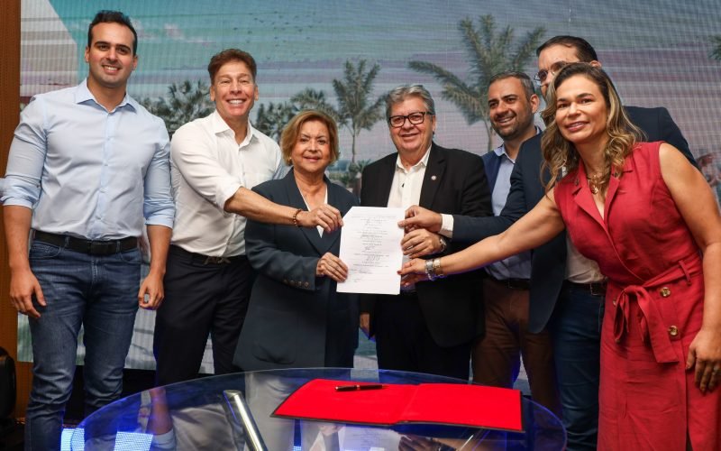 João Azevêdo formaliza instalação de mais um resort no Polo Turístico Cabo Branco