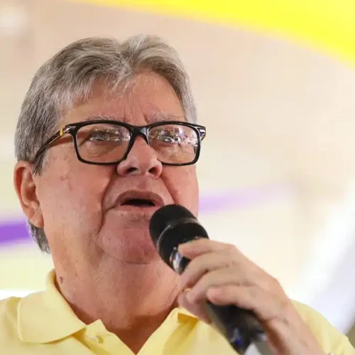 João confirma rompimento com Cícero Lucena e diz que prefeito deixou base por “projeto pessoal”