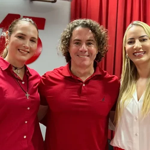 Sara Cabral se filia ao MDB e é anunciada como pré-candidata à Prefeitura de Bayeux