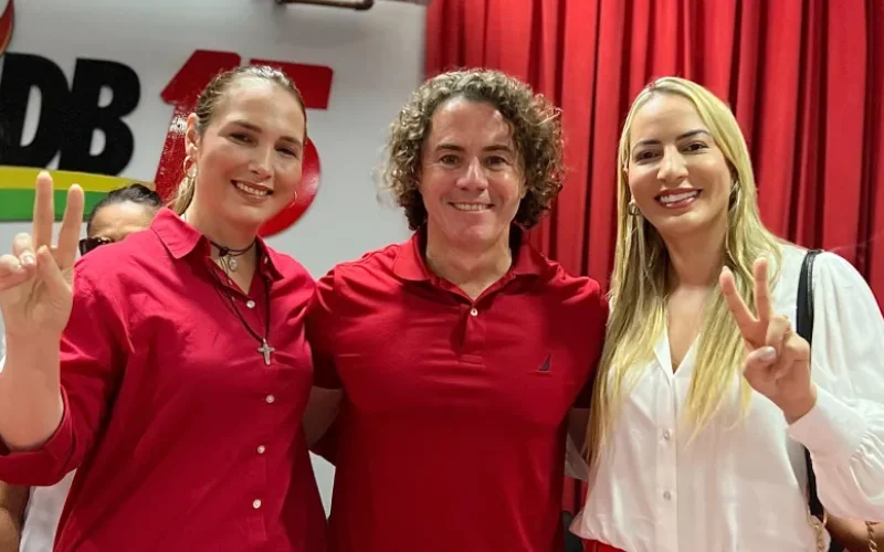 Sara Cabral se filia ao MDB e é anunciada como pré-candidata à Prefeitura de Bayeux