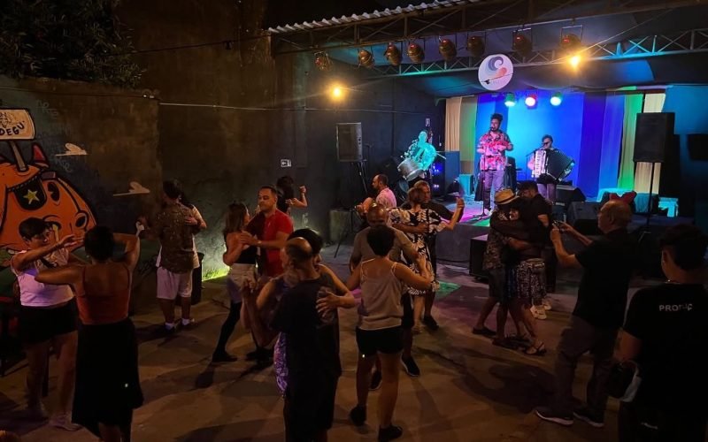 Forró no Centro anuncia programação de dezembro no Caravela Cultural com música ao vivo e tradição