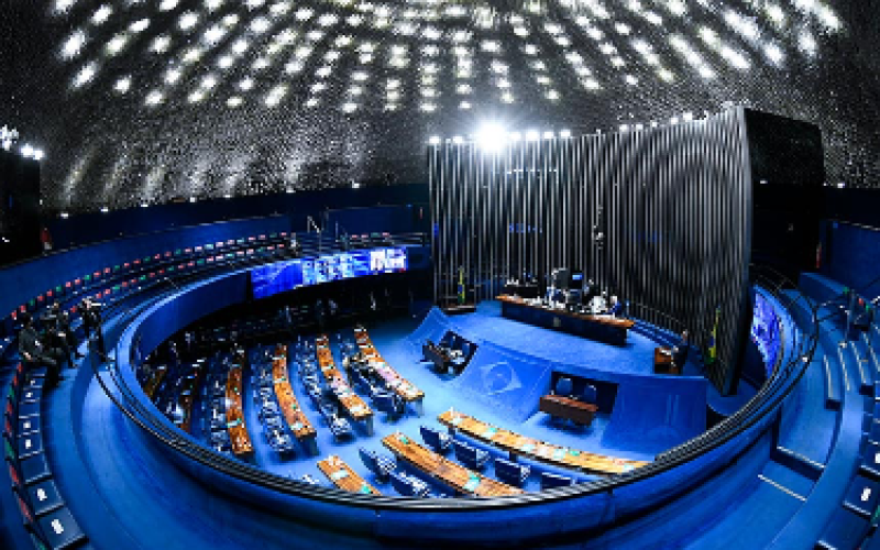 Senado Federal aprova PEC que torna crime porte e posse de qualquer quantidade de drogas