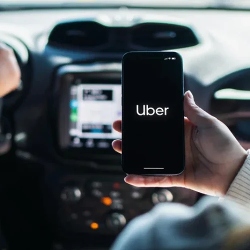 Aplicativo Uber terá botão de emergência que aciona Polícia na Paraíba