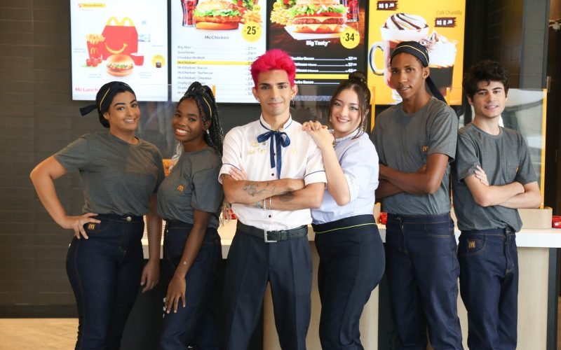 Cursos de férias: McDonald’s oferece capacitação online e gratuita sobre habilidades de comunicação
