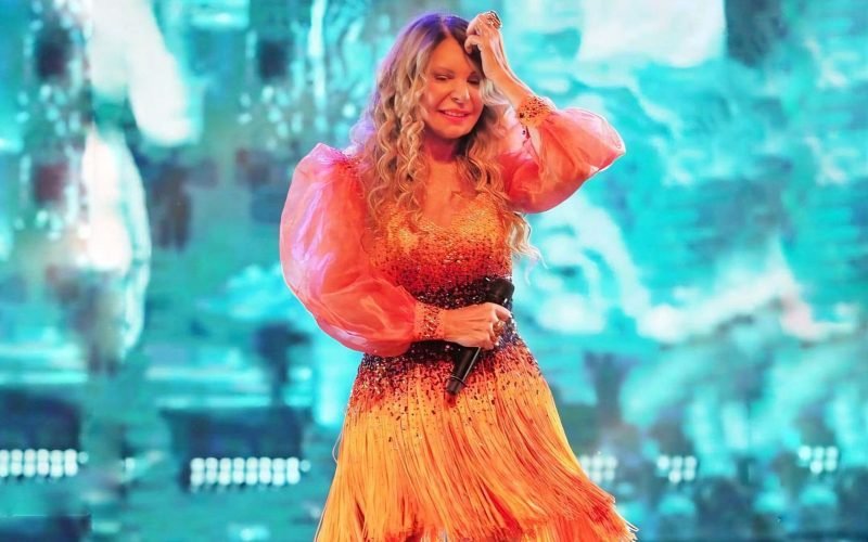 Cantora Elba Ramalho faz show gratuito em João Pessoa no próximo dia 15; saiba os detalhes