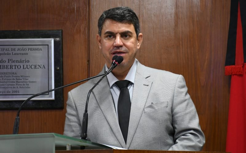 Supremo forma maioria para manter Dinho na presidência da Câmara de João Pessoa