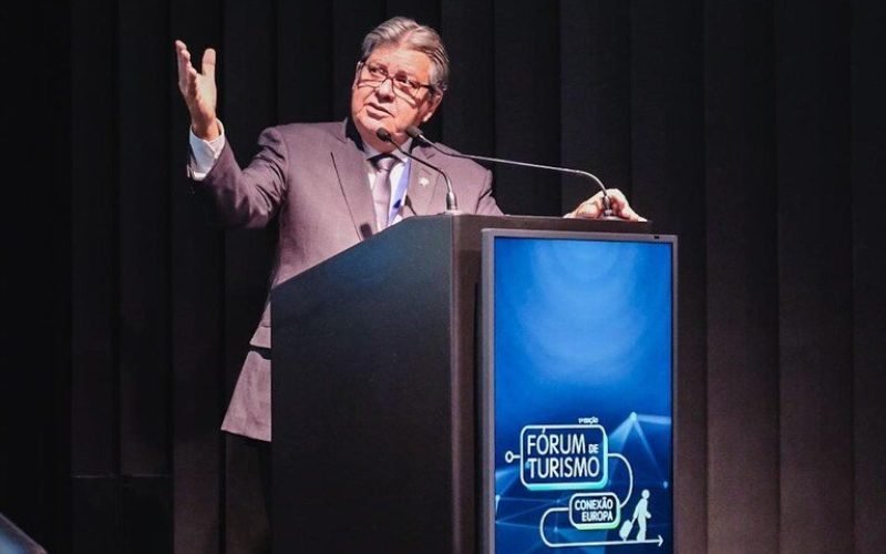 João Azevêdo apresenta a Paraíba em Fórum de Turismo da Record Europa