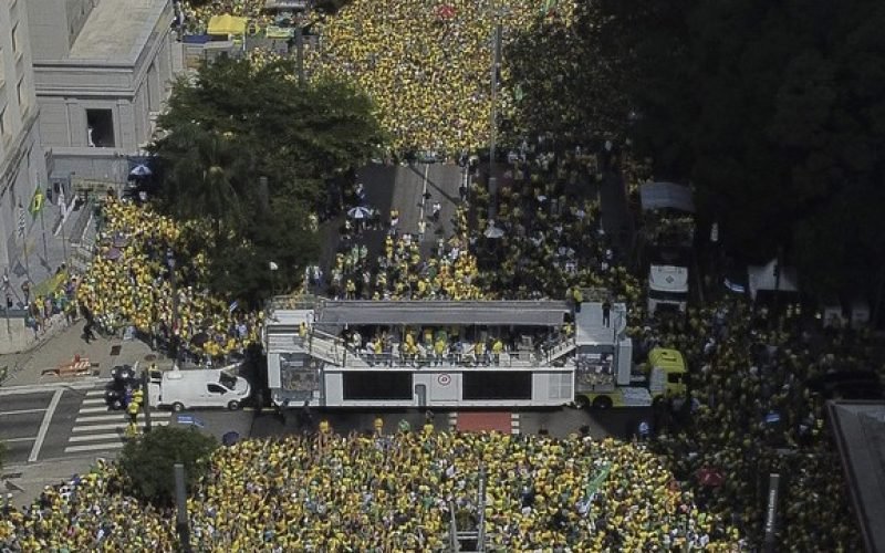 Ato de Bolsonaro na Paulista teve apoio de 185 mil pessoas, diz levantamento da USP