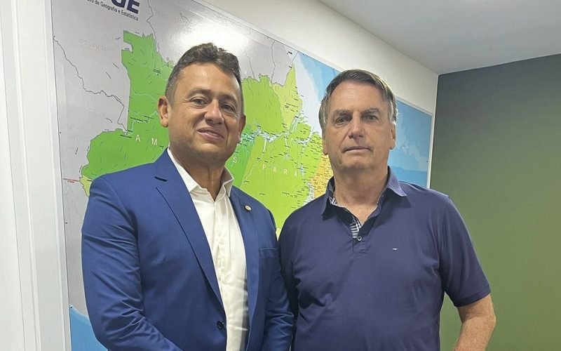 Walber Virgolino recebe chancela de Bolsonaro para pré-candidatura à prefeitura de Cabedelo