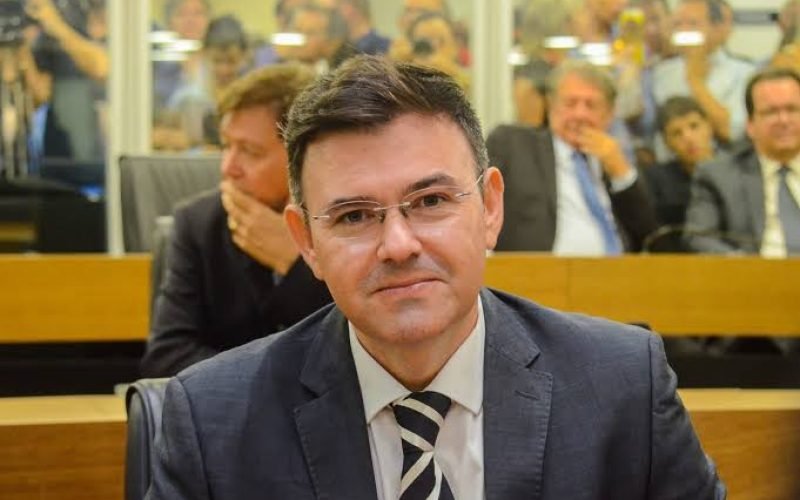 Raniery Paulino anuncia candidatura a prefeito de Guarabira contra Léa Toscano e promete mudança
