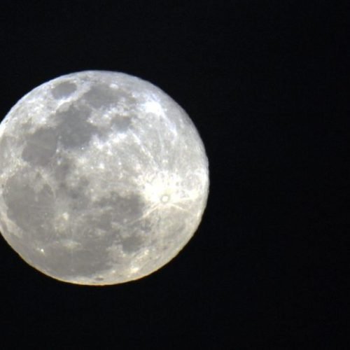 Primeira Superlua de 2024 acontece nesta segunda-feira; saiba como ver