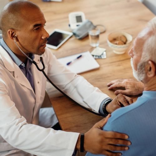 Novembro Azul destaca o papel da saúde mental na prevenção do câncer de próstata