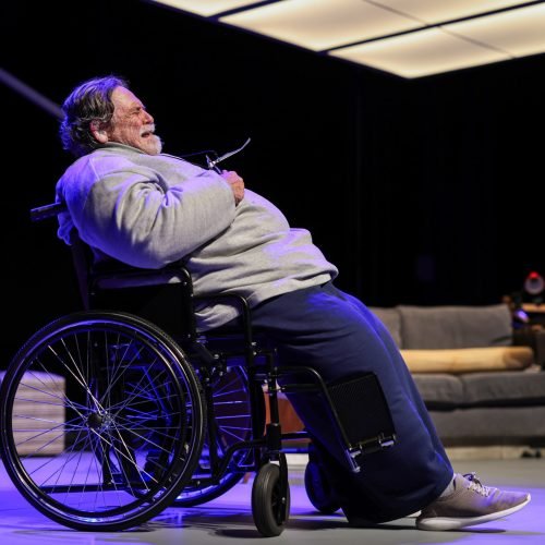 Contagem regressiva para “A Baleia”: Zé de Abreu volta aos palcos e se apresenta em João Pessoa