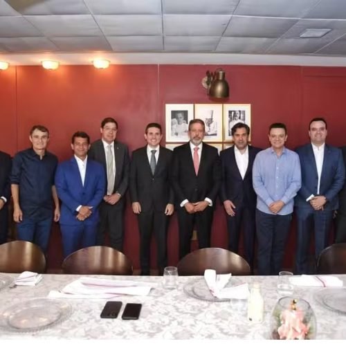 Arthur Lira declara apoio a Hugo Motta para presidência da Câmara Federal