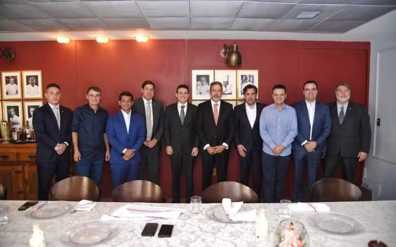 Arthur Lira declara apoio a Hugo Motta para presidência da Câmara Federal