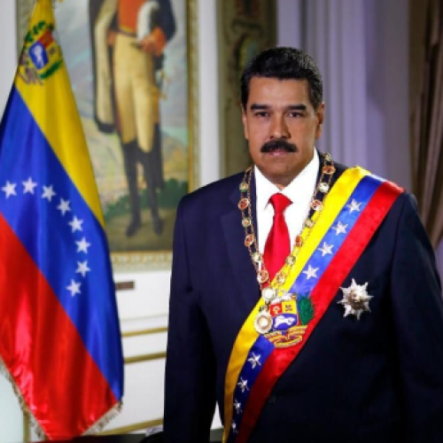 Nicolás Maduro é reeleito na Venezuela, segundo Conselho Nacional Eleitoral