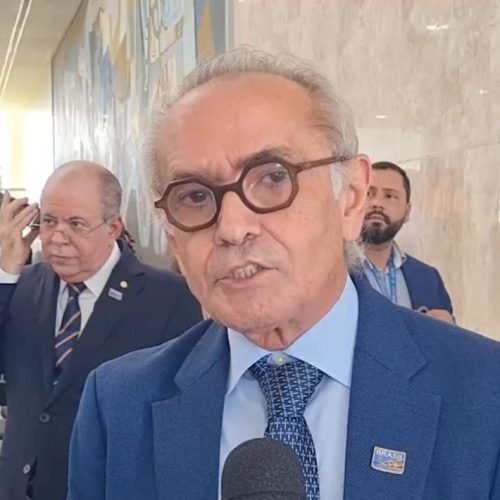 R$ 300 milhões: Cícero anuncia investimento para aquisição de 60 ônibus elétricos e urbanização do Porto do Capim