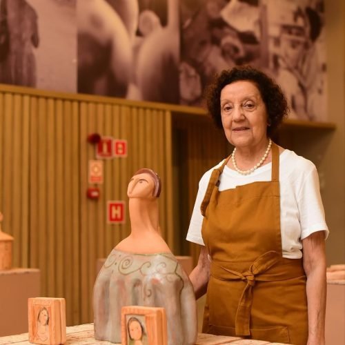 Espaço Arte Brasil abre nova temporada de exposições com “Amorcracia” de Maria dos Mares