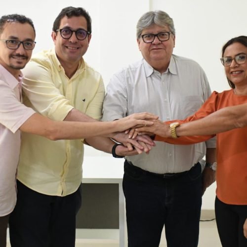 Candidatos à reeleição, prefeitos de Tavares e São Domingos se filiam ao PSB