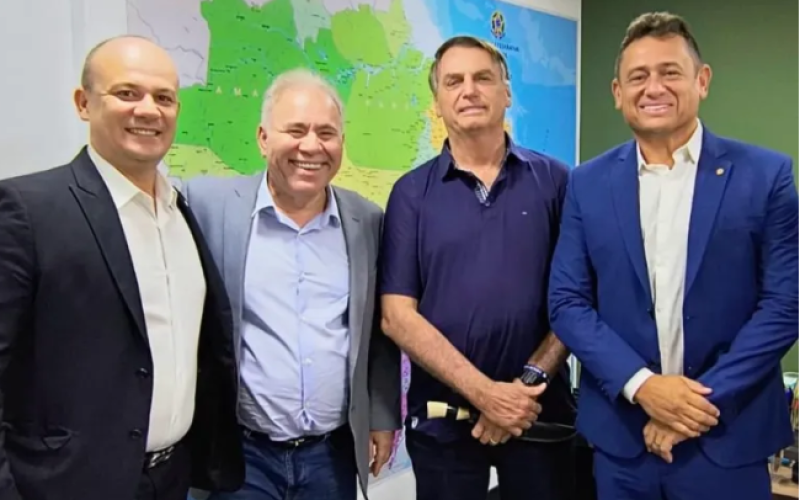 Bolsonaro desembarca na PB para fortalecer conservadores e pré-candidaturas em Cabedelo e JP