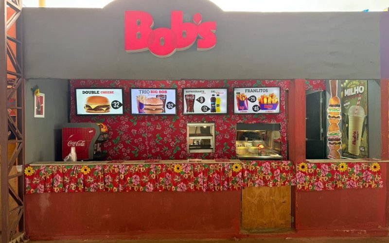 Bob’s marca presença no Maior São João do Mundo, em Campina Grande (PB)