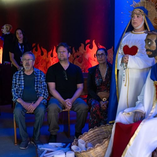 Selton Mello visita a Paraíba e se encanta com mostra dedicada a Ariano Suassuna no Luzzco