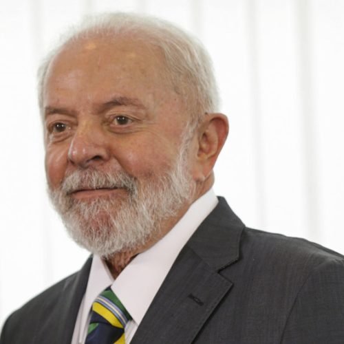 Lula chama marqueteiro e sociólogo para ajudar a comunicação do governo