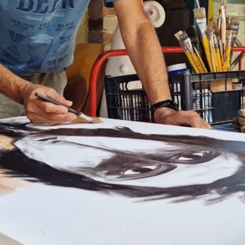 Exposição “Migração”, de Chico Ferreira, segue atraindo público no Espaço Arte Brasil