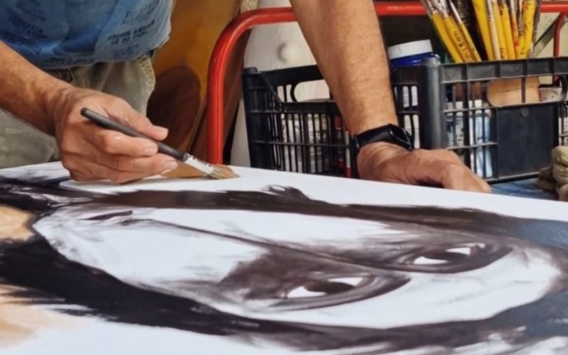 Exposição “Migração”, de Chico Ferreira, segue atraindo público no Espaço Arte Brasil