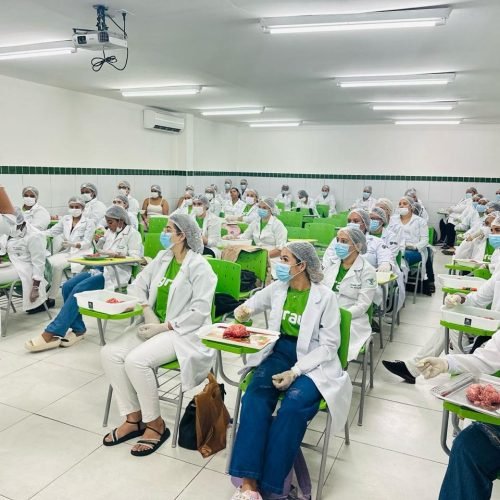 Grau Técnico oferece mais de 1200 bolsas de estudos para cursos com alta empregabilidade; confira