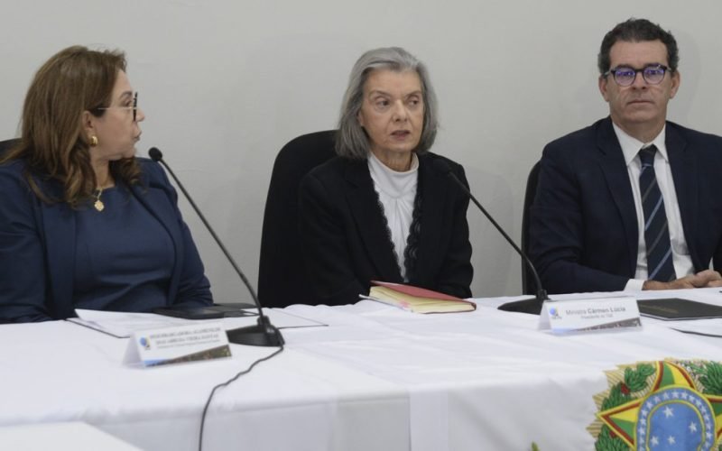 Ministra Cármen Lúcia visita à Paraíba e pede que forças de segurança assegurem acesso do eleitor ao voto