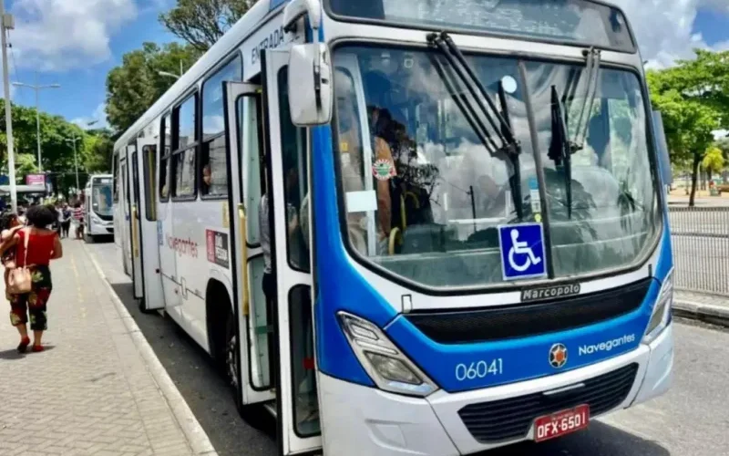 Greve dos motoristas de ônibus em João Pessoa chega ao terceiro dia sem acordo