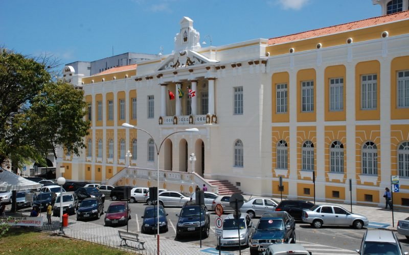 TJ mantém suspensão de decreto que anulava concurso público em Bayeux