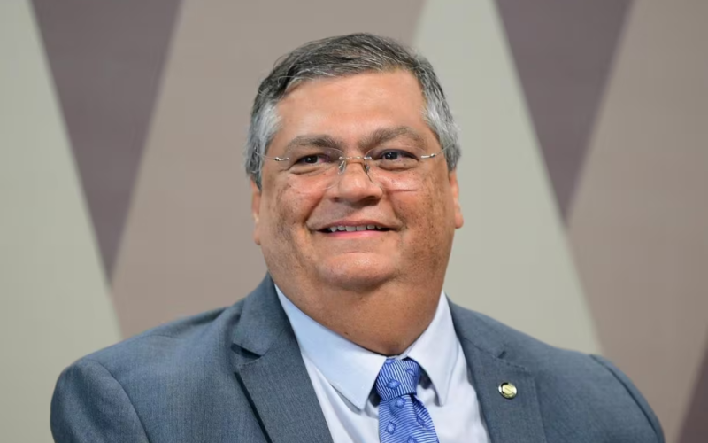 Dino dá prazo de 15 dias para Lula, Lira e Pacheco comprovarem fim do orçamento secreto