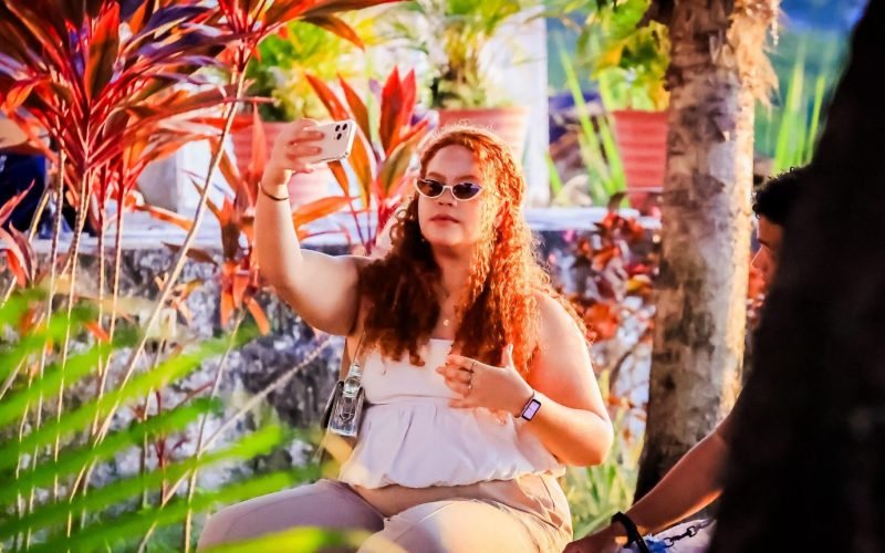 Sol Maior apresenta violinista Belle Soares com repertório diversificado nesta sexta-feira