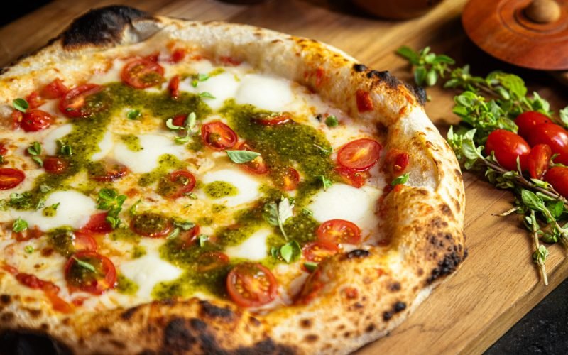 Com massa e artesanais e genuinamente italianas, tratoria do BA’RA Hotel estreia festival de pizzas neste fim de semana, em João Pessoa
