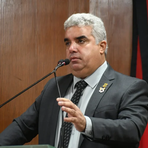 Vereador Guga Pet é conduzido à delegacia após confusão no Hospital Municipal do Pet