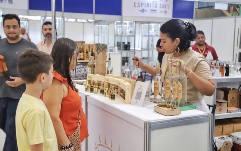 Gitana Pimentel, Zé Lezin e Amazan são atrações do Brasil Cachaças 2024