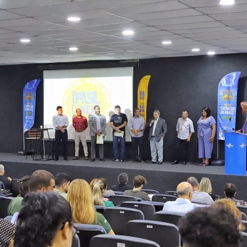 Brasil Cachaças 2024 começa com seminário para membros da cadeia produtiva da cachaça