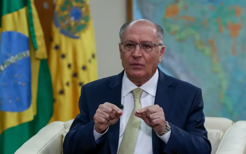 Alckmin destaca passo histórico de Lula e Trump e coloca fim do tarifaço como prioridade