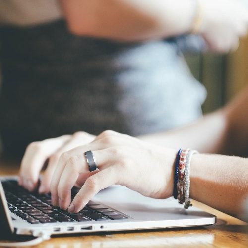 CIEE oferta 106 vagas de estágio na Paraíba para níveis médio e superior em diversas áreas