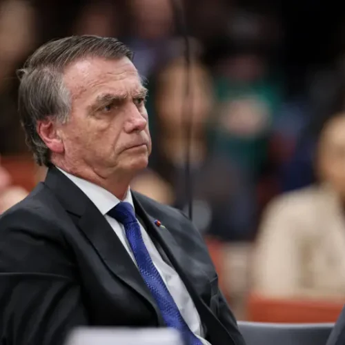 Em tom de campanha, Bolsonaro nega golpe e chama Moraes para vice em 2026