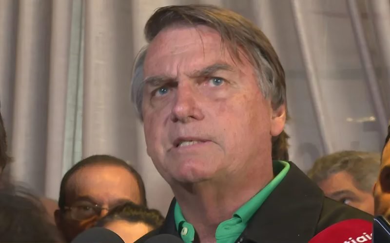 PF indicia Bolsonaro, Braga Netto e mais 35 em inquérito sobre tentativa de golpe de estado