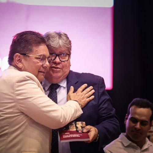 João agradece apoio de Adriano Galdino a Lucas Ribeiro e destaca unidade da base