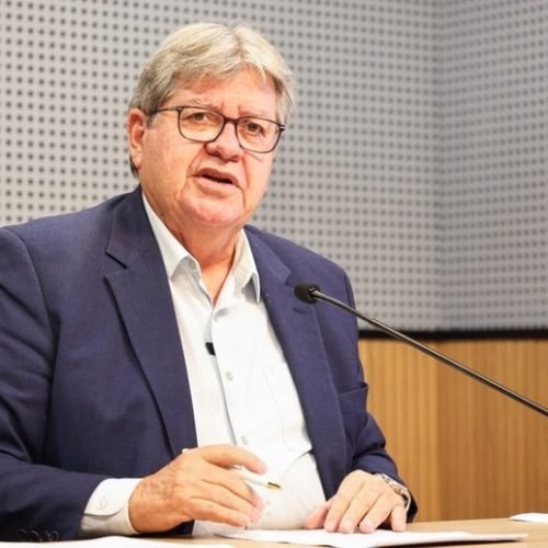 João Azevêdo apresenta balanço nas principais áreas no programa Conversa com o Governador